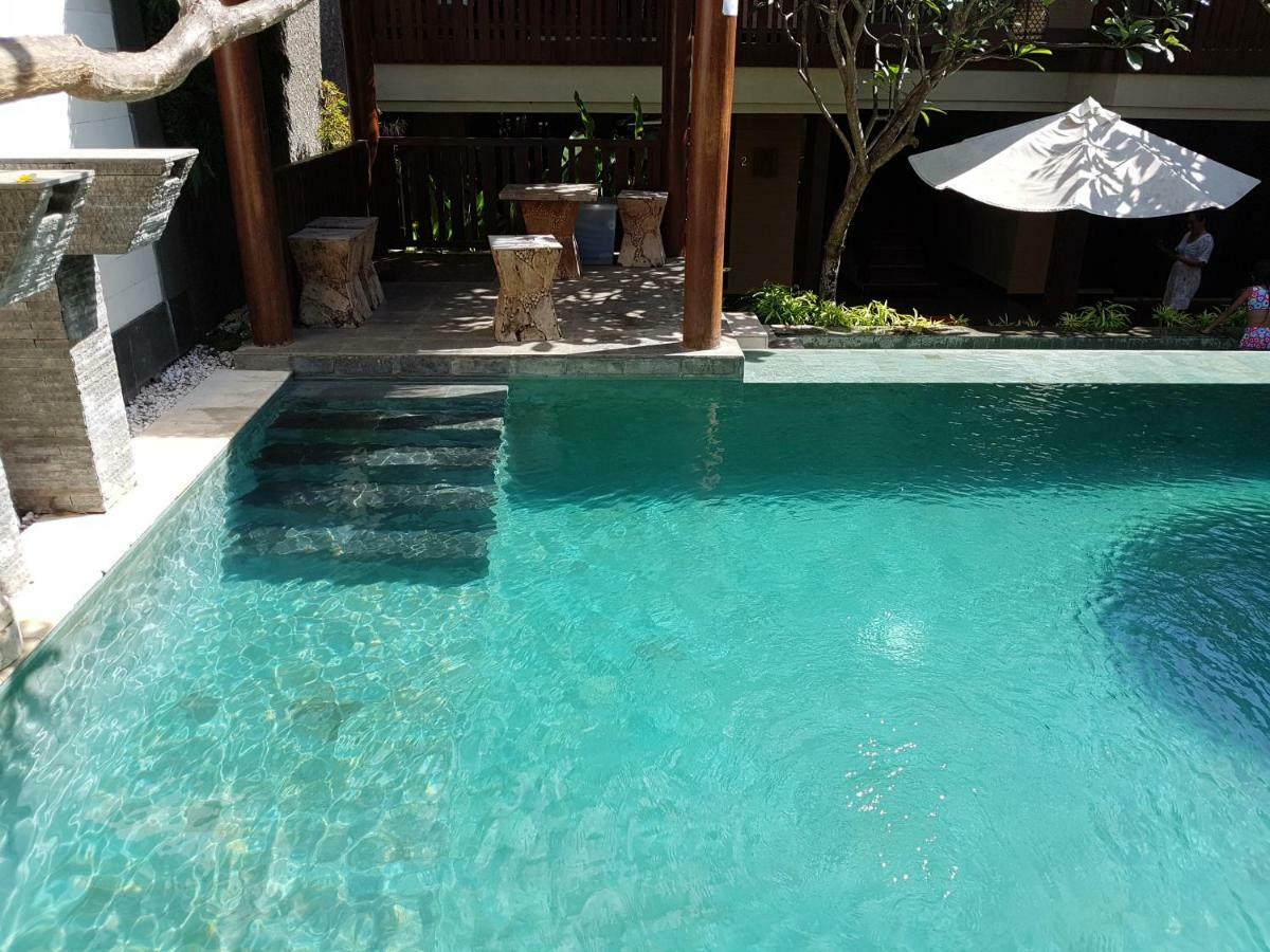 Narisha Guesthouse Kupang  Exterior photo